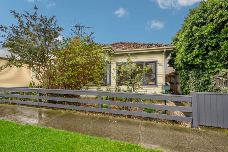 14 Twyford Street, Williamstown - Image 1