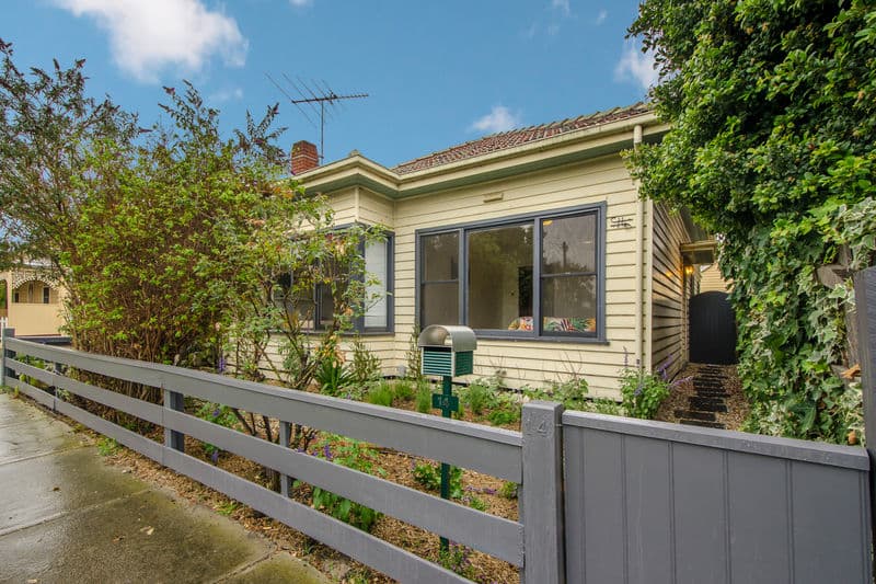 14 Twyford Street, Williamstown - Thumbnail 2