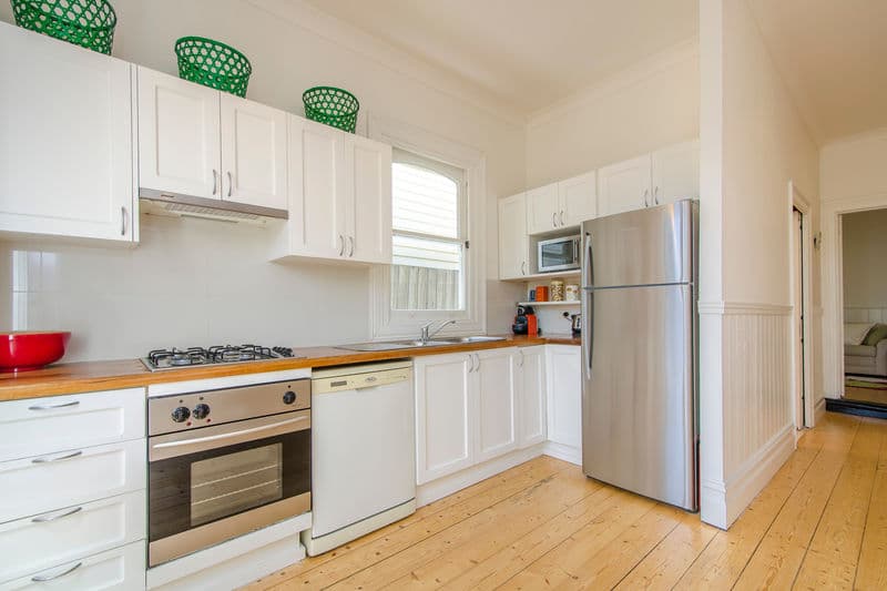 8 Courtis Street, Williamstown - Thumbnail 6