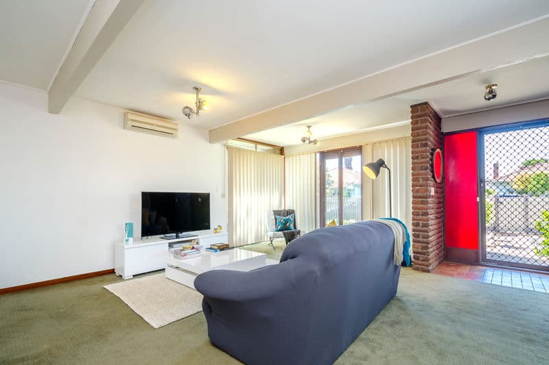 17 Richard Street, Williamstown - Thumbnail 3
