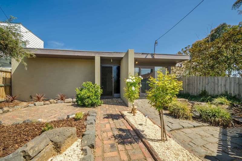 17 Richard Street, Williamstown - Image 1