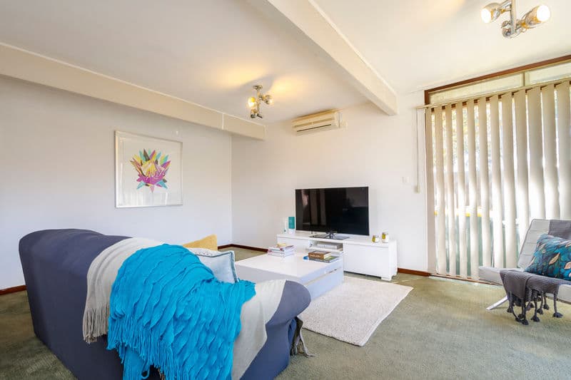 17 Richard Street, Williamstown - Thumbnail 2