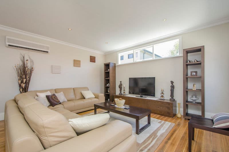 6 Albert Street, Williamstown - Thumbnail 2