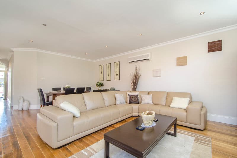 6 Albert Street, Williamstown - Thumbnail 3