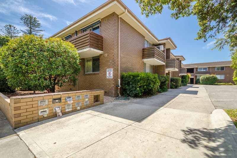 1/42-44 Verdon Street, Williamstown - Image 1