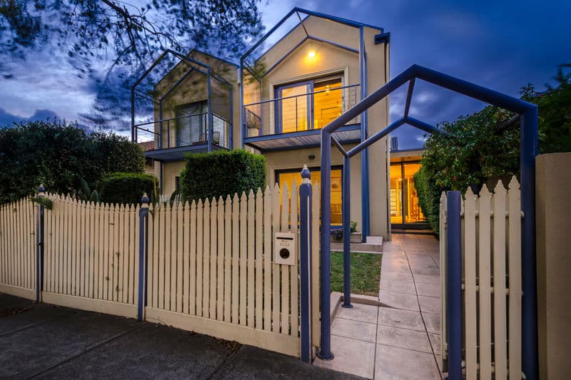 343A Douglas Parade, Newport - Image 1