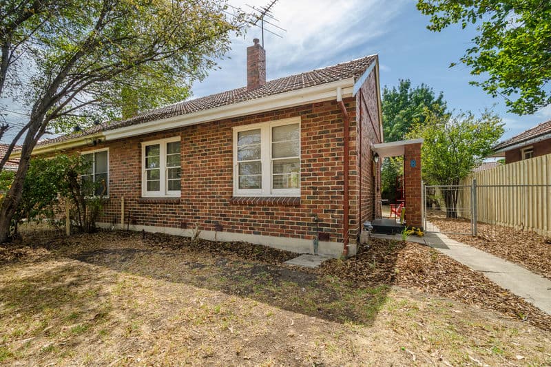 8 Park Crescent, Williamstown - Image 1