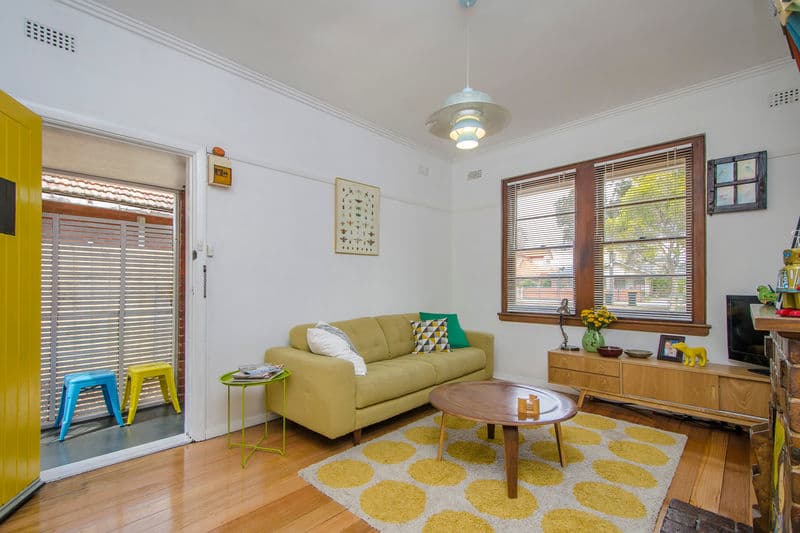 8 Park Crescent, Williamstown - Thumbnail 4