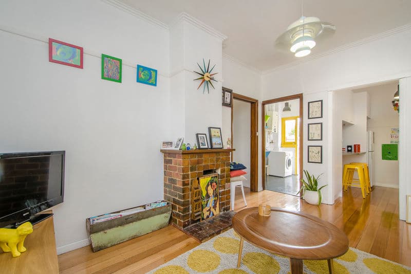 8 Park Crescent, Williamstown - Thumbnail 2