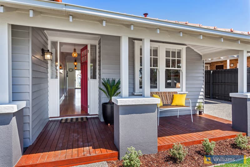 27 Peel Street, Newport - Thumbnail 2