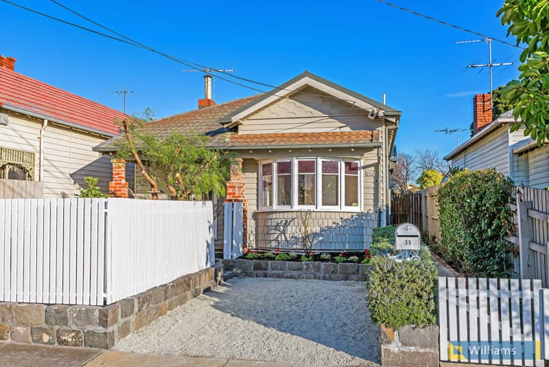 35 Hobson Street, Newport - Image 1