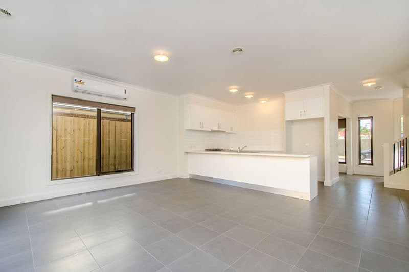 8 Michael Court, Altona North - Thumbnail 3