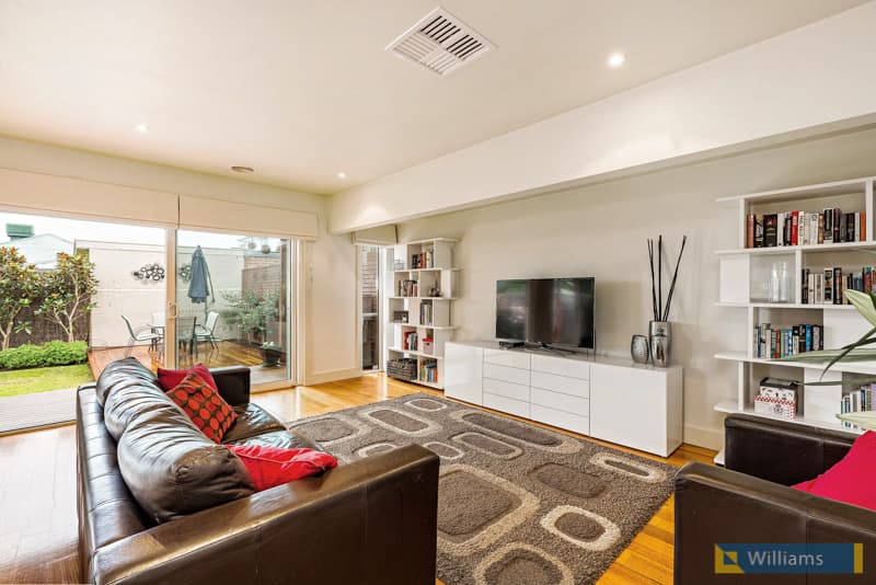 30 Salisbury Street, Newport - Thumbnail 2