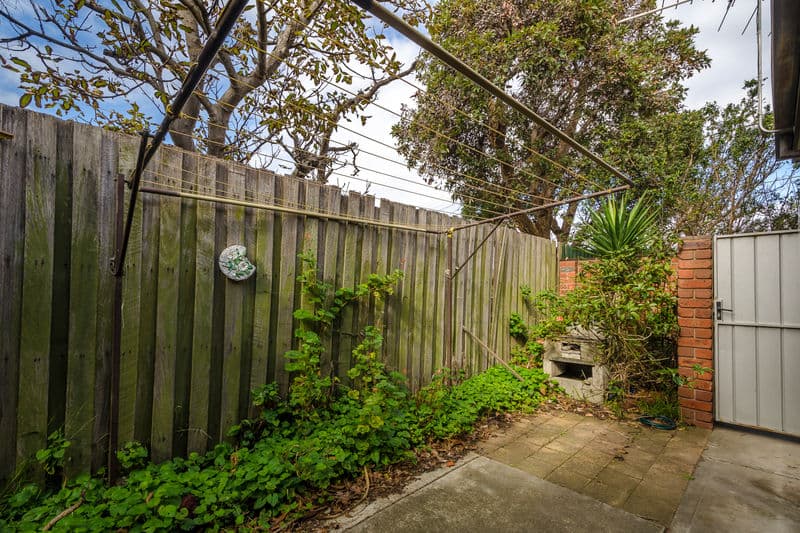 1/107 Queen Street, Altona - Thumbnail 6