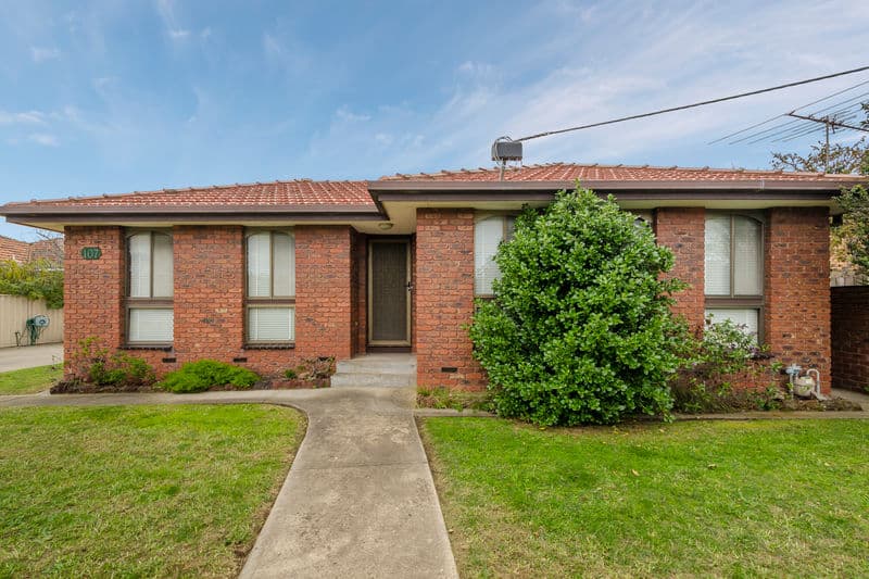 1/107 Queen Street, Altona - Thumbnail 2