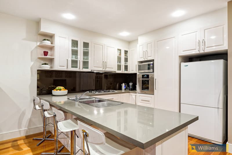 86 Middle Park Drive, Sanctuary Lakes - Thumbnail 5