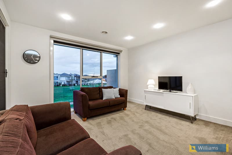 86 Middle Park Drive, Sanctuary Lakes - Thumbnail 7