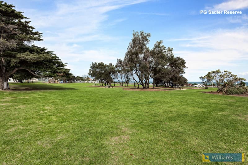 6/4 Gellibrand Street, Williamstown - Image 1