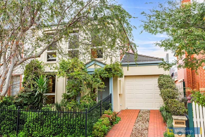 28 Merrett Drive, Williamstown - Image 1