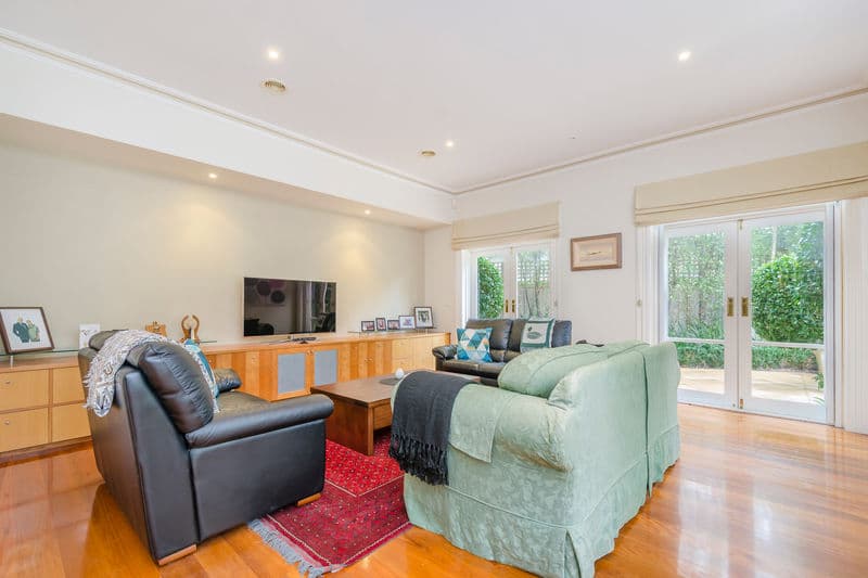 8 Lindsay Court, Williamstown - Thumbnail 3