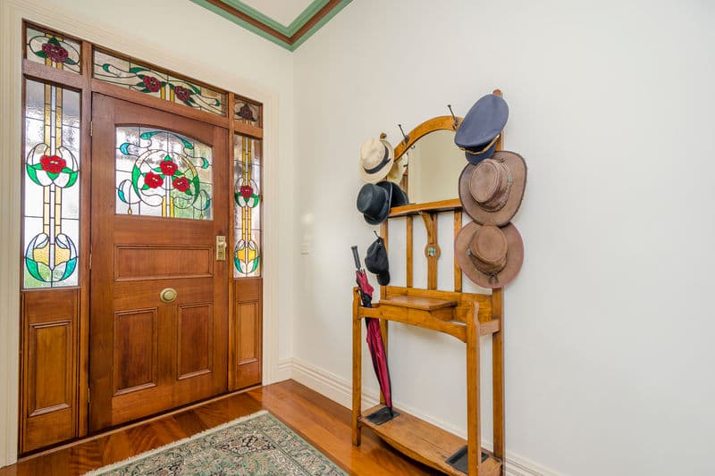 8 Lindsay Court, Williamstown - Thumbnail 2