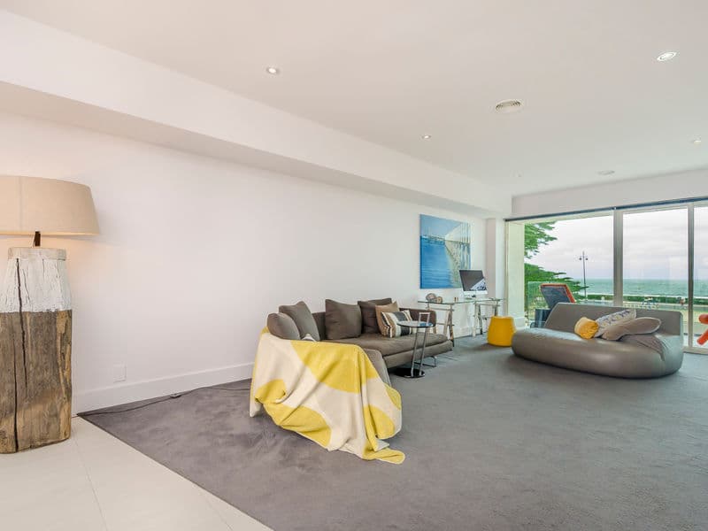 13 Mill Lane, Williamstown - Thumbnail 2