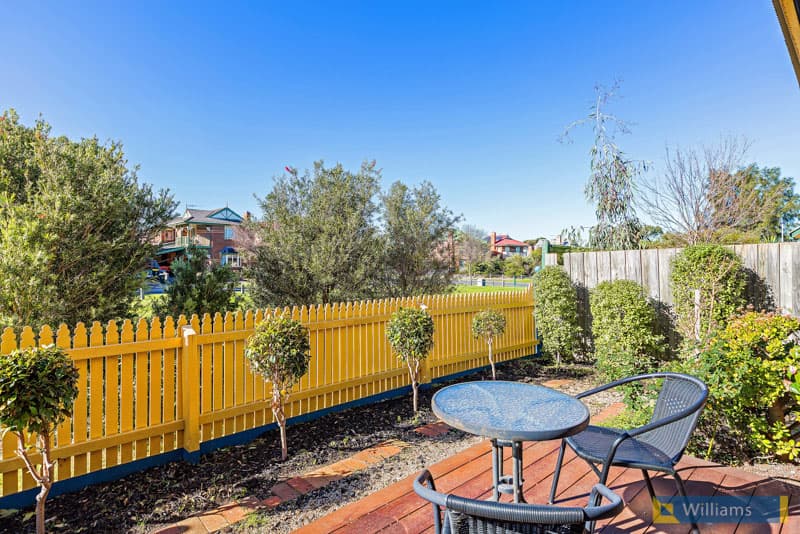 6 Bird Court, Williamstown - Thumbnail 3