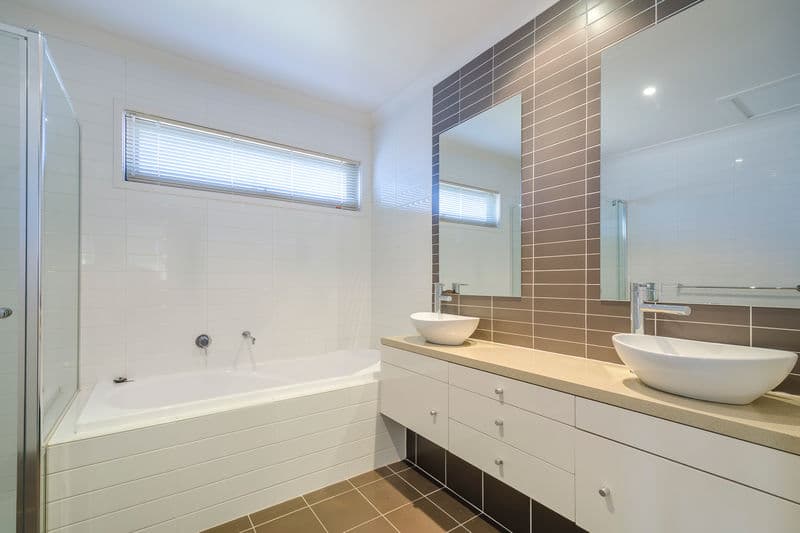 70 Macdonald Avenue, Altona North - Thumbnail 4