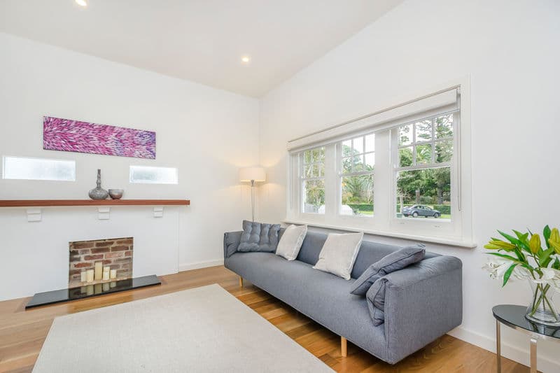 41 Giffard Street, Williamstown - Thumbnail 2