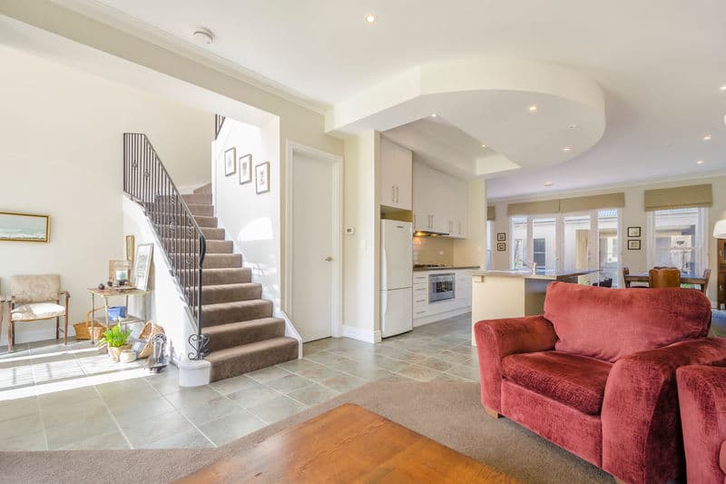 19 Anile Place, Williamstown - Thumbnail 2