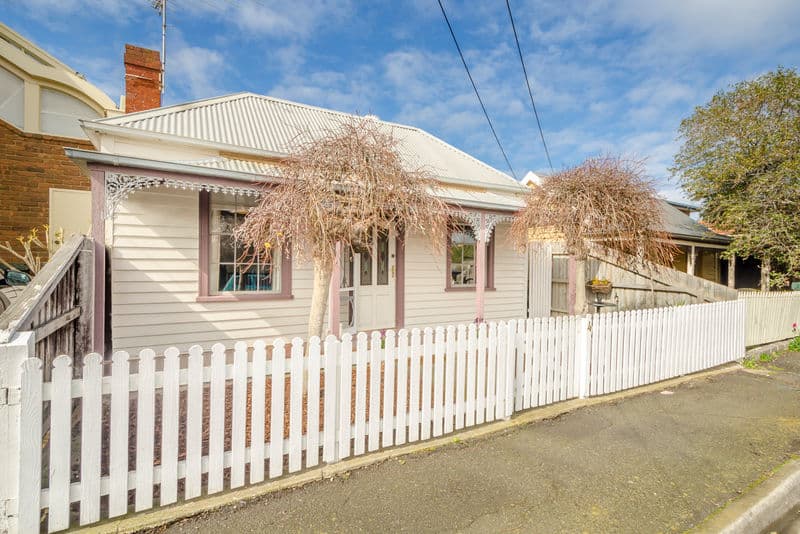 4 Smith Street, Williamstown - Image 1