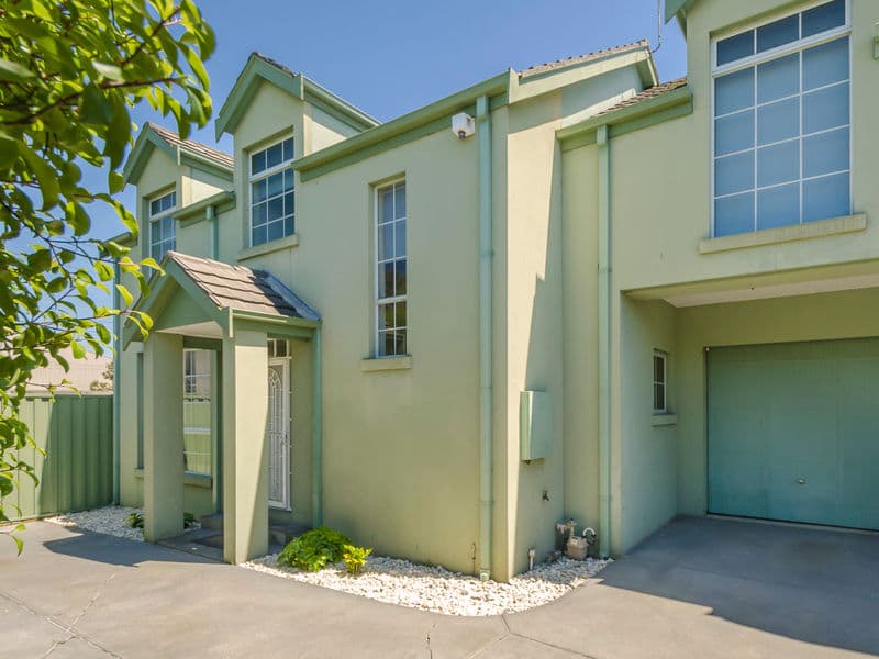 3/109 Power Street, Williamstown - Image 1