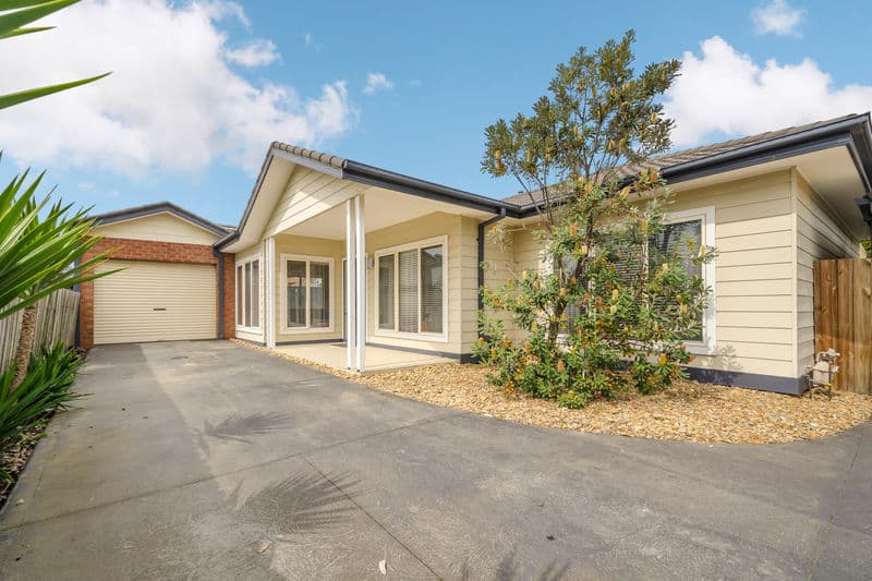 2/12 Blenheim Road, Newport - Image 1