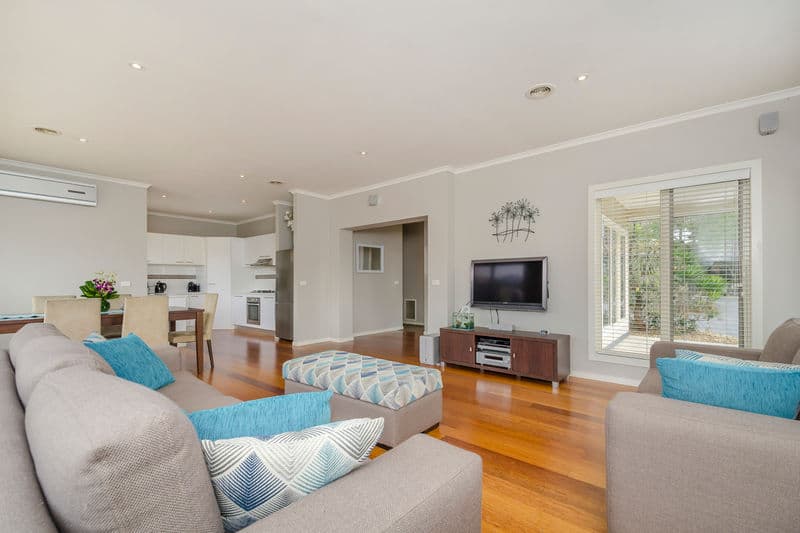 2/12 Blenheim Road, Newport - Thumbnail 4
