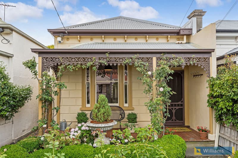 24 Russell Place, Williamstown - Thumbnail 2