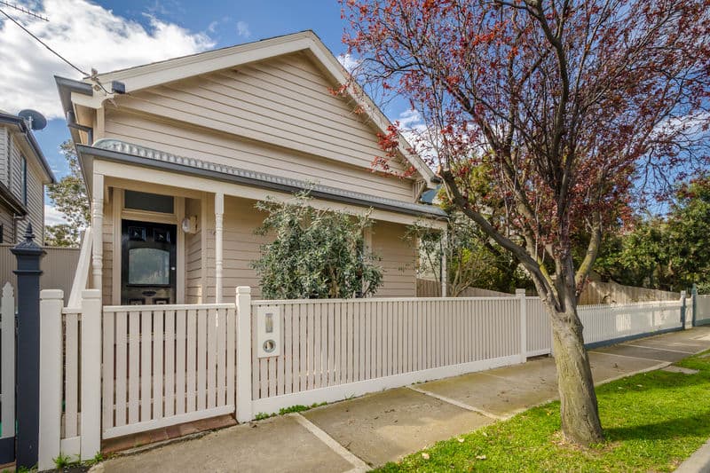 10 Collins Street, Williamstown - Thumbnail 2