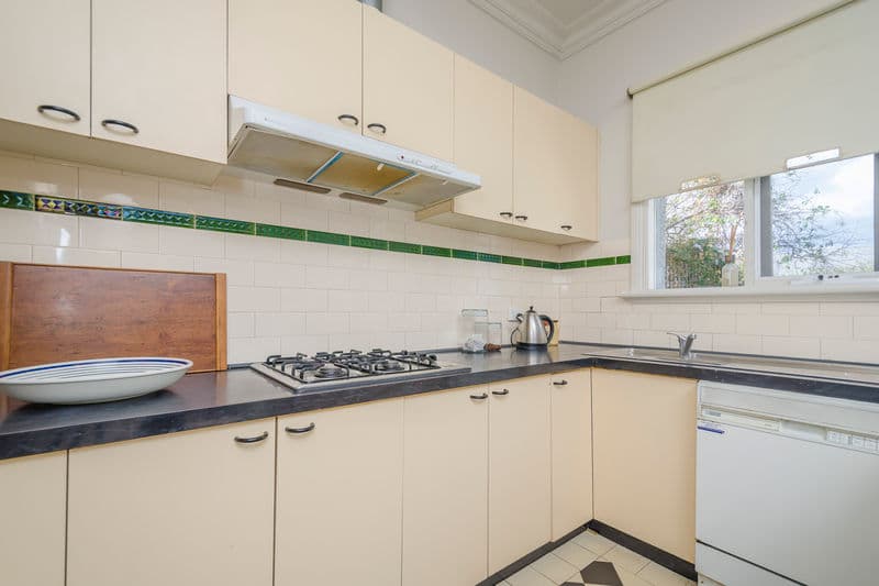 2 Electra Street, Williamstown - Thumbnail 8