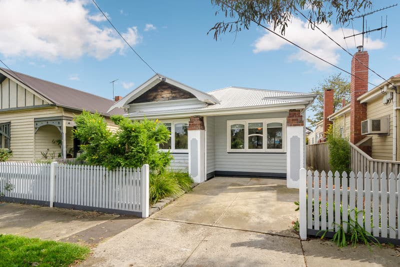 74 Market Street, Newport - Image 1
