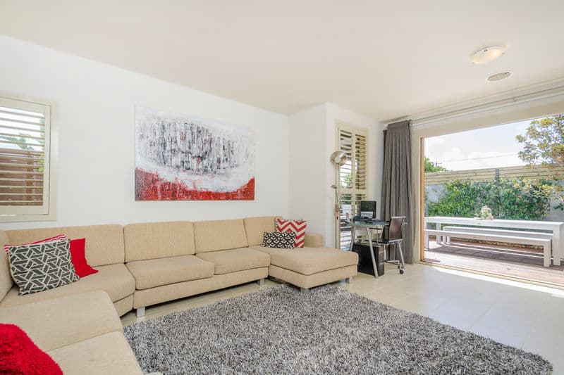 2 Stewart Street, Williamstown - Thumbnail 3