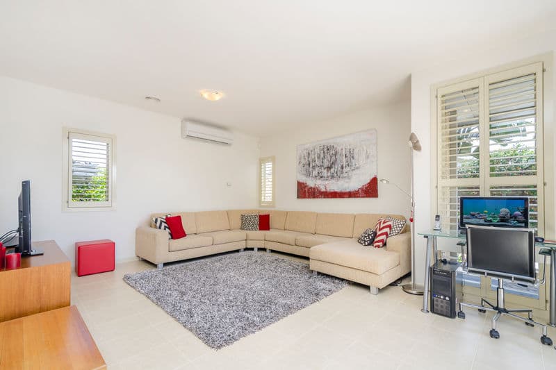 2 Stewart Street, Williamstown - Thumbnail 2