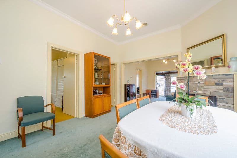 8 Richard Street, Williamstown - Thumbnail 8