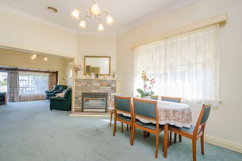 8 Richard Street, Williamstown - Thumbnail 6