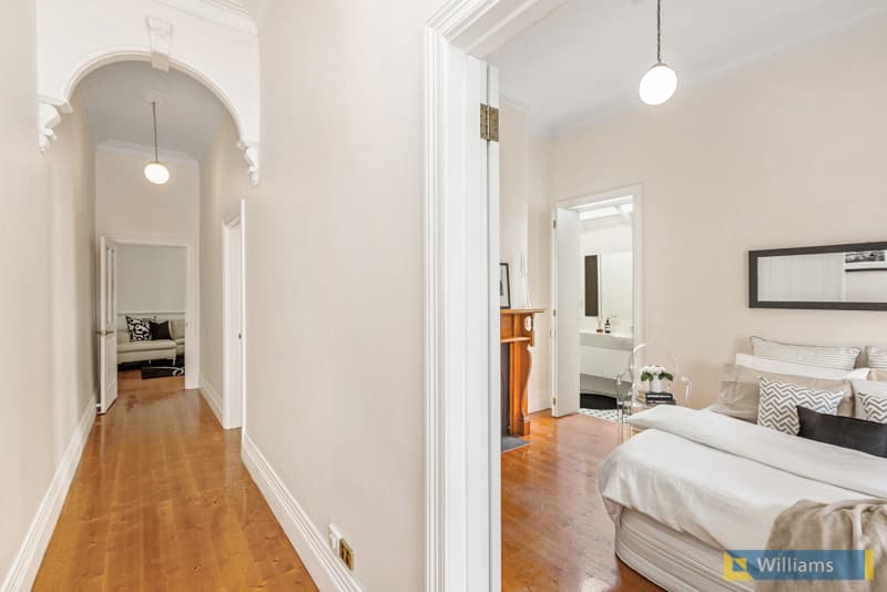 104 Raglan Street, Port Melbourne - Thumbnail 3