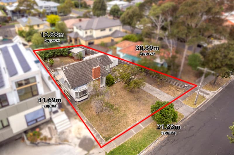 4 Tobruk Crescent, Williamstown - Thumbnail 2