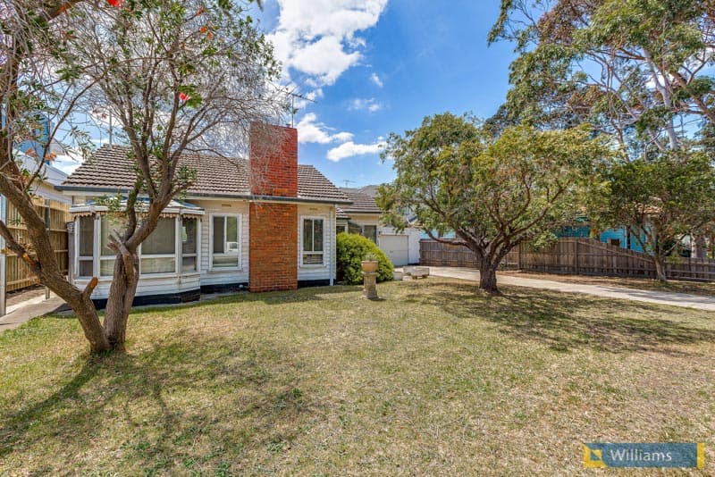 4 Tobruk Crescent, Williamstown - Thumbnail 3