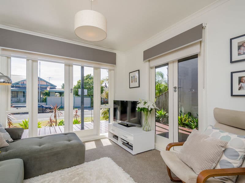 43 Smith Avenue, Williamstown - Thumbnail 3