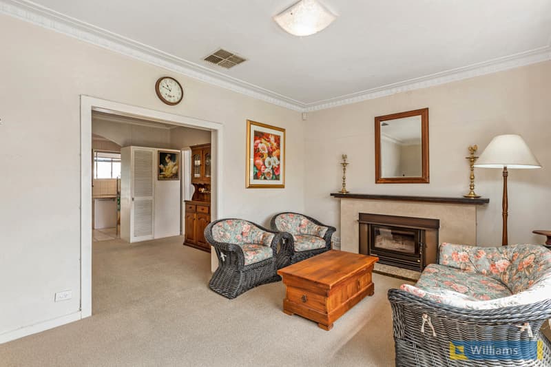 74 Truman Street, South Kingsville - Thumbnail 2