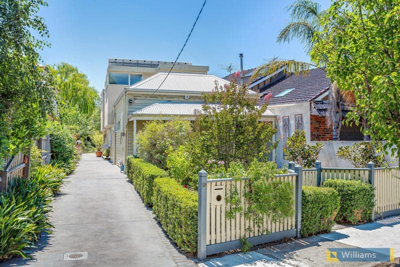 58 Railway Place, Williamstown - Thumbnail 2