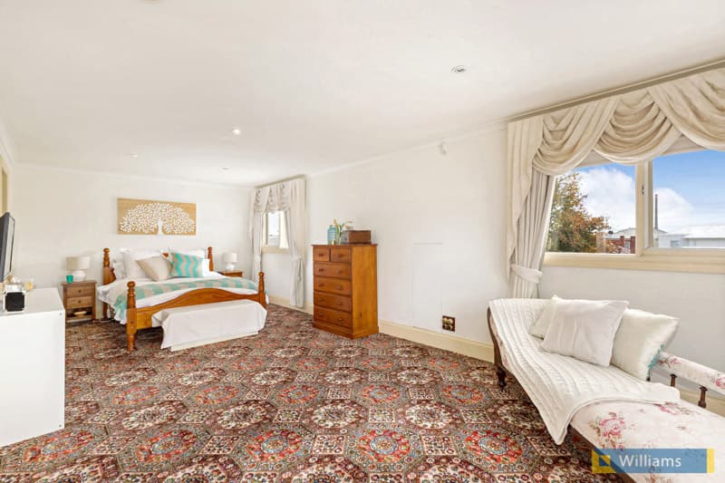 1 Hosking Street, Williamstown - Thumbnail 8