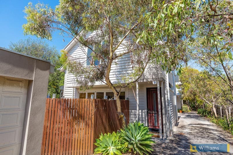 2/187 Melbourne Road, Williamstown - Thumbnail 2